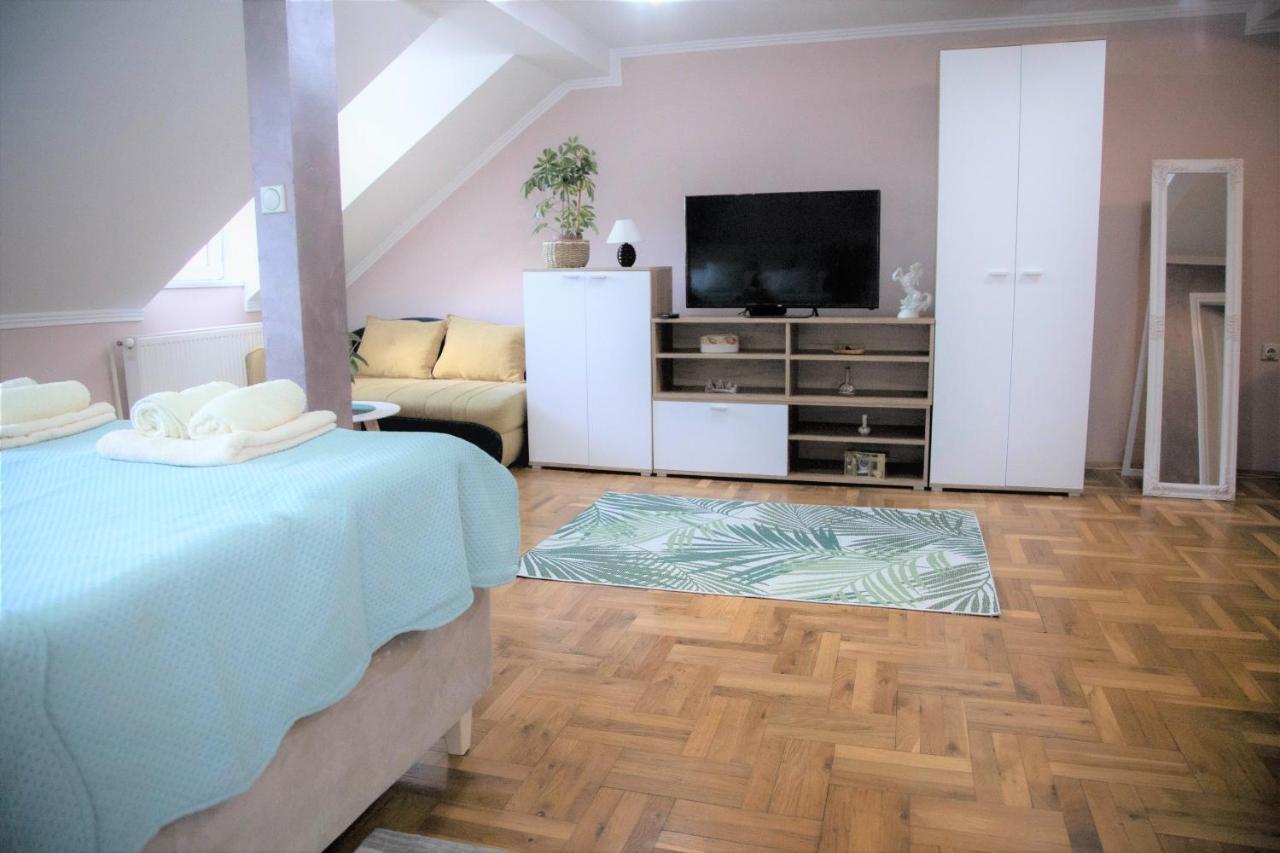 Garden Apartment Subotica Exterior foto